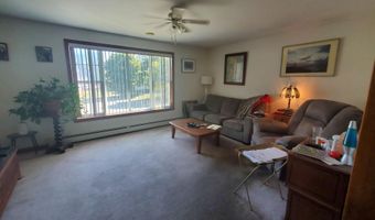 41 Dana Dr, Bangor, ME 04401