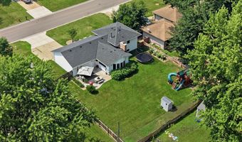 301 Walnut Ln, Apple Valley, MN 55124