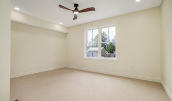 74 Lakeshore Dr, Ashburnham, MA 01430