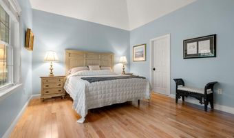 34 Turnberry Rd 34, Bourne, MA 02532