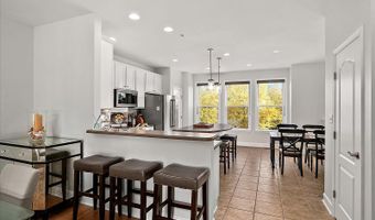 10900 HOLYSTONE Ln 503, Berlin, MD 21811