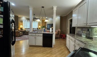 142 Ivy Park Cir, Albertville, AL 35950