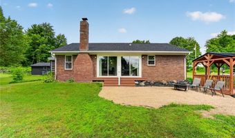 6784 Grandview Dr, Andover, OH 44003