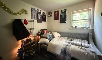 2860 Huron St, Allentown, PA 18103
