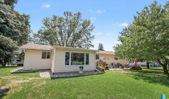 208 E Short St, Beresford, SD 57004