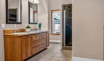 3190 NE Delmas St, Bend, OR 97701