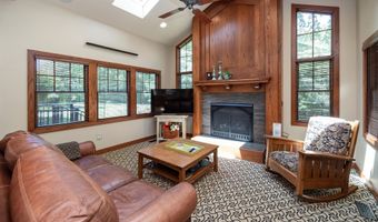 33943 Mill Creek Dr, Adel, IA 50003