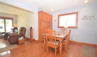 759 Tallkron Dr, Akron, OH 44305