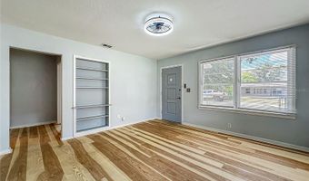 207 KAY St, Auburndale, FL 33823
