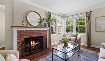 1107 Arborview Blvd, Ann Arbor, MI 48103