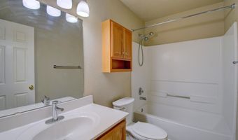 6808 Candelia NW Ave, Albuquerque, NM 87114