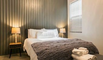 5735 University Blvd SE, Albuquerque, NM 87106