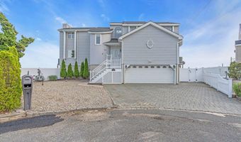 267 Cypress Dr, Bayville, NJ 08721