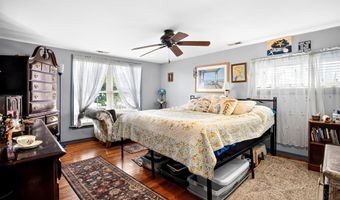 63 LINDEN Ave, Bellmawr, NJ 08031