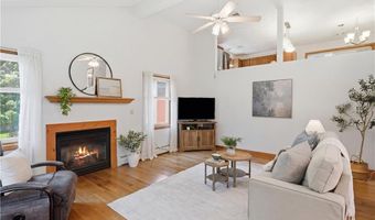 401 Gondola Ave, Jamestown, RI 02835