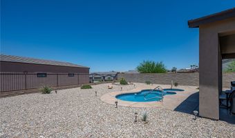 2921 Steamboat Dr, Bullhead City, AZ 86429