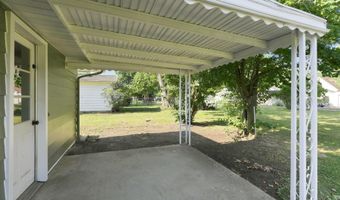 233 S Division St, Auburn, IN 46706