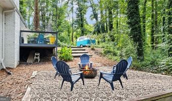204 Cold Creek Dr, Alpharetta, GA 30009