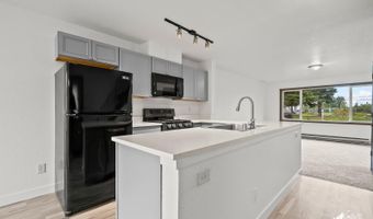 424 E Manor Ave, Anchorage, AK 99501