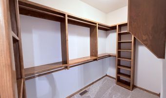 753 N Bramerton St, Andover, KS 67002