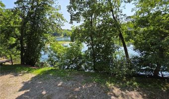 2 Chapel Ln, Lincoln, RI 02865