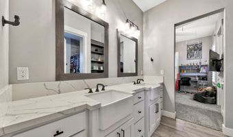 1409 Hunters Point Dr, Gardnerville, NV 89410