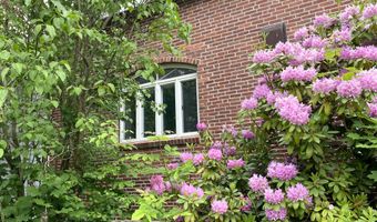 199 Main St, Belfast, ME 04915