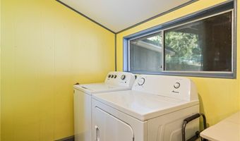 252 S 8th St, Aransas Pass, TX 78336