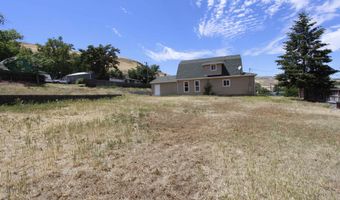 904 3rd St, Asotin, WA 99403
