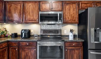 531 Plantation Creek Dr, Boiling Springs, SC 29316