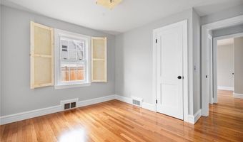 127 Prospect St, East Greenwich, RI 02818