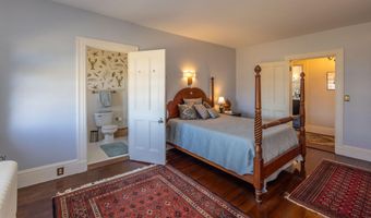 18 Bayside Dr, Belfast, ME 04915