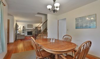 714 Island Ct, Columbus, OH 43214