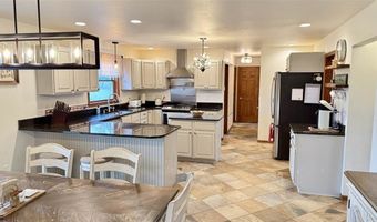 1049 Vine Ave, Riverside, IA 52327
