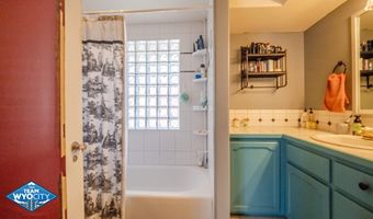 1227 S Ctr, Casper, WY 82601