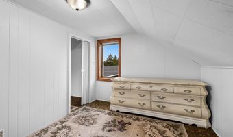 285 Division St, Algoma, WI 54201