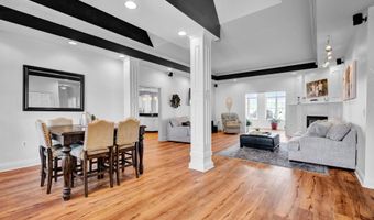 430 Summer Lake Dr, Bedford, IN 47421
