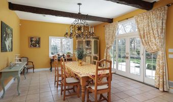 6 Hayes Ct, Atlantic Highlands, NJ 07716