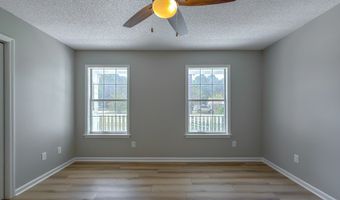 206 Riverchase Dr, Bainbridge, GA 39819