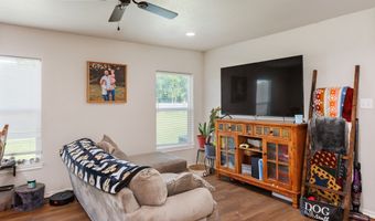 709 W Live Oak St, Alvord, TX 76225