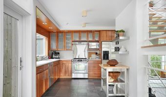 103 Long View Dr, Becket, MA 01223