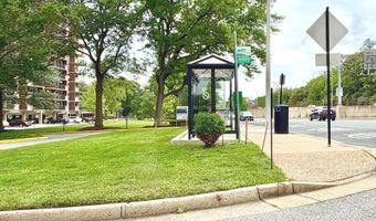 1300 ARMY NAVY Dr 823, Arlington, VA 22202