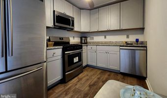 6011 EMERSON St 307, Bladensburg, MD 20710
