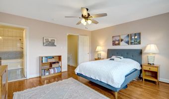 117 PRINCESS St, Alexandria, VA 22314