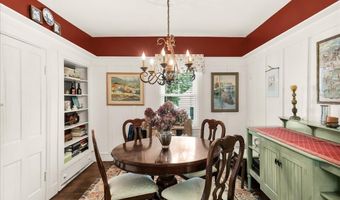 23 Commercial St, Belfast, ME 04915