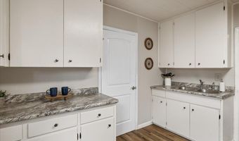 617 W 24TH St, Cheyenne, WY 82001