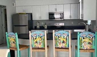 32 Toppinglift Dr, Bayville, NJ 08721