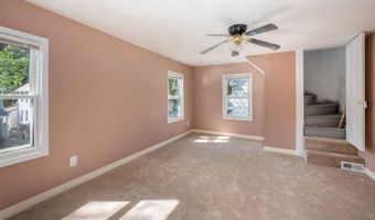 15 S GOVERNORS Ave, Dover, DE 19904