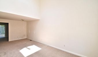 5631 STONECROFT Ln, Allentown, PA 18106