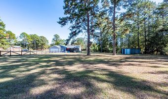 4506 Chateau Dr, Albany, GA 31721